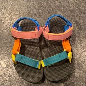 Teva kids Universal sandal size 13